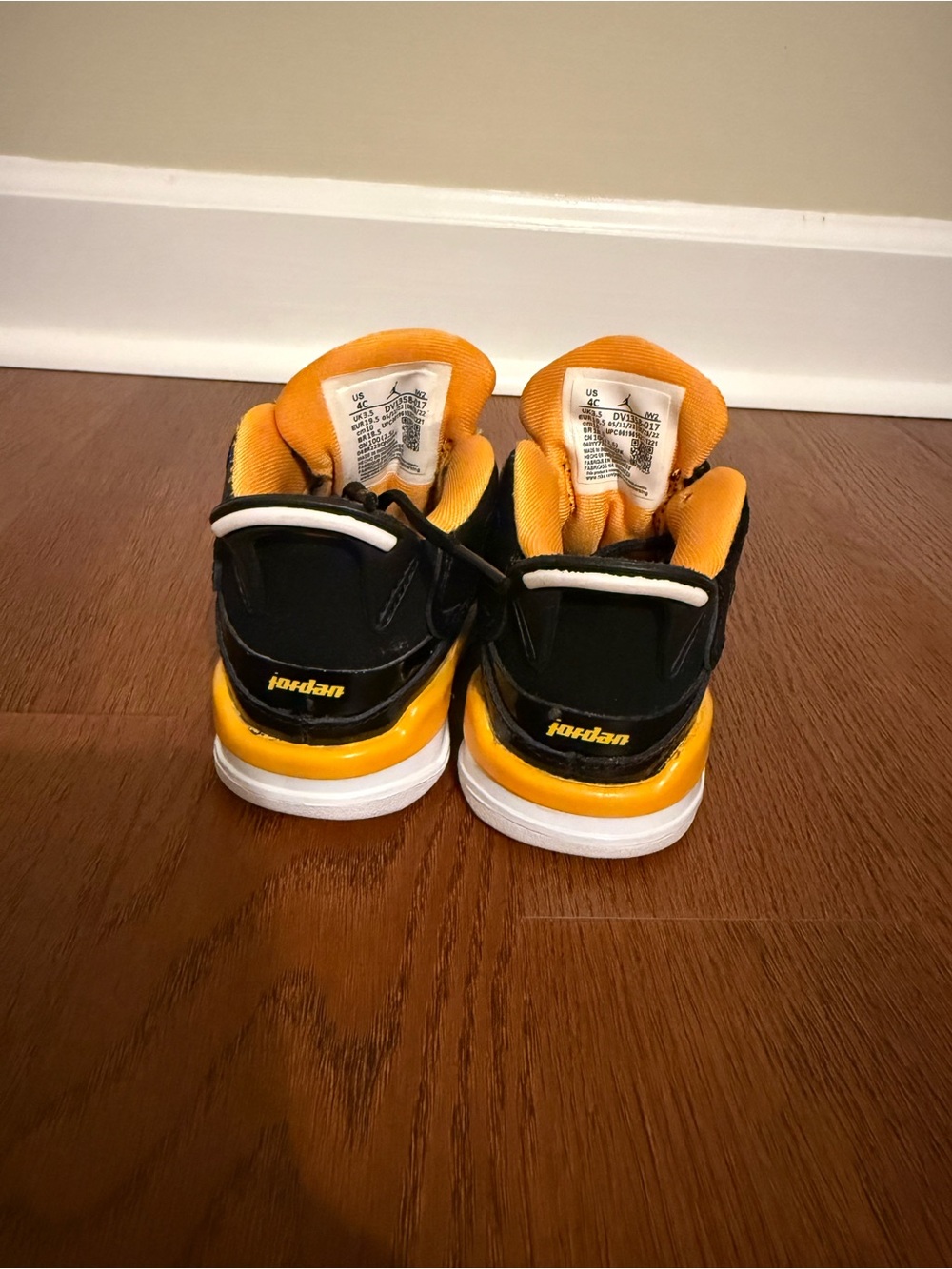 Nike Air Jordan Dub Zero TD Black Taxi Yellow Toddler Shoes 4C DV1358-017 - Picture 4 of 7